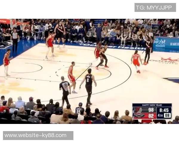 凯莱布乐福替补出战26分钟表现抢眼三分球命中率高达375贡献13分5板4助